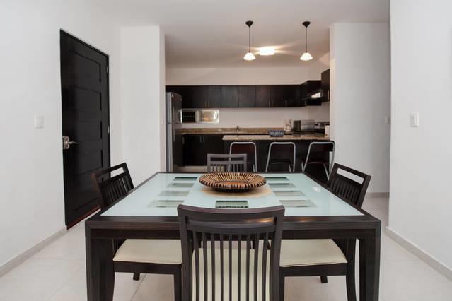 Aqua Terra - Quiet Condo For 4 Плая дел Кармен Екстериор снимка